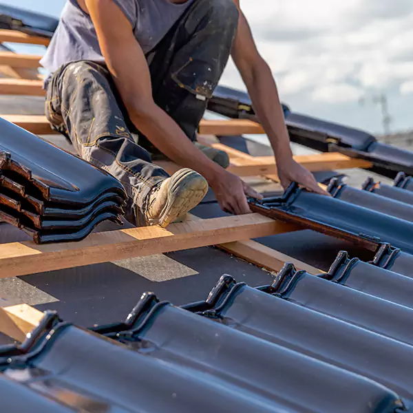 Why Wheeling, IL Homeowners Choose Wheeling Roofing Contractors for Hail Damage Repairs?