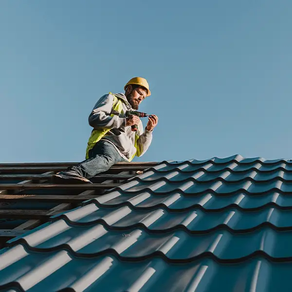 Why Wheeling Roofing Contractors Is the Right Choice in Wheeling, IL?