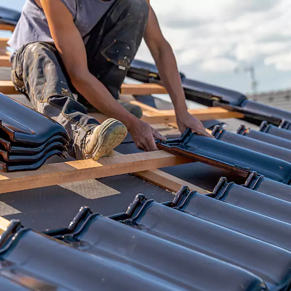 Why Wheeling Homeowners Choose Wheeling Roofing Contractors for Roof and Gutter Repair?